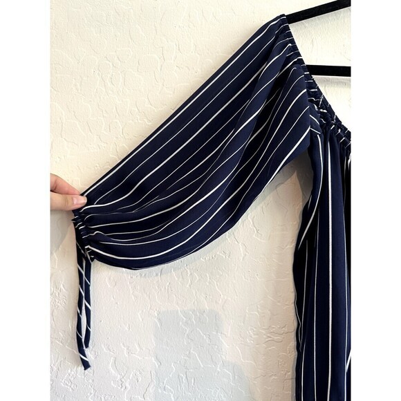 Honey Punch Navy Nautical Romper Woman's Size M Shorts Summer Beachy - Picture 12 of 16